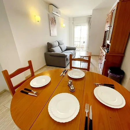 Luminous T2 A La Playa Bydivas! Pool, & Parking דירה *